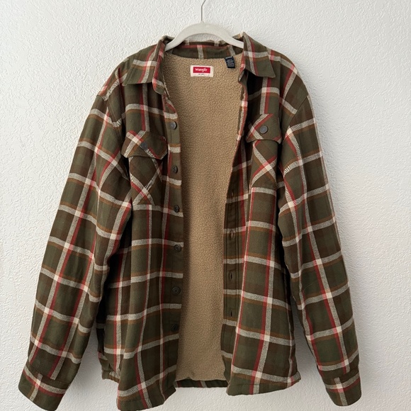 Wrangler Men’s Heavyweight Sherpa Lined Plaid Shirt Jacket Size Medium - Picture 1 of 14